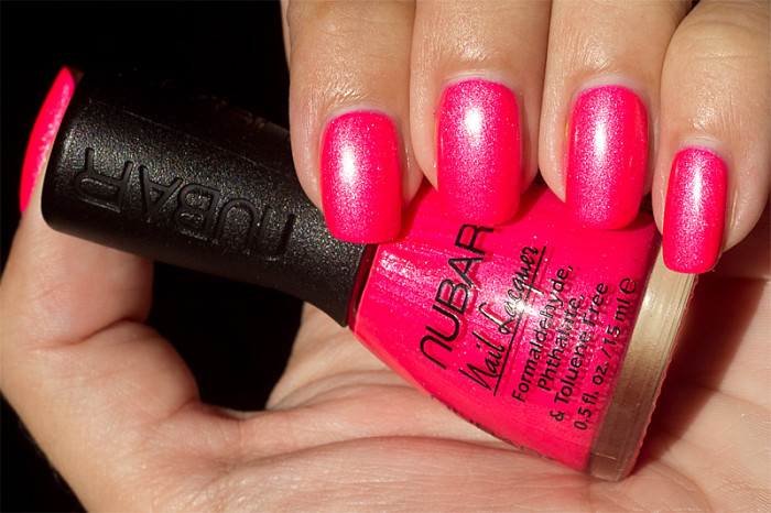 nubar-tulipstokissyouwith-3