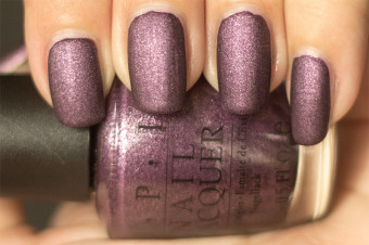 opi-lincolnparkafterdark-suede-2