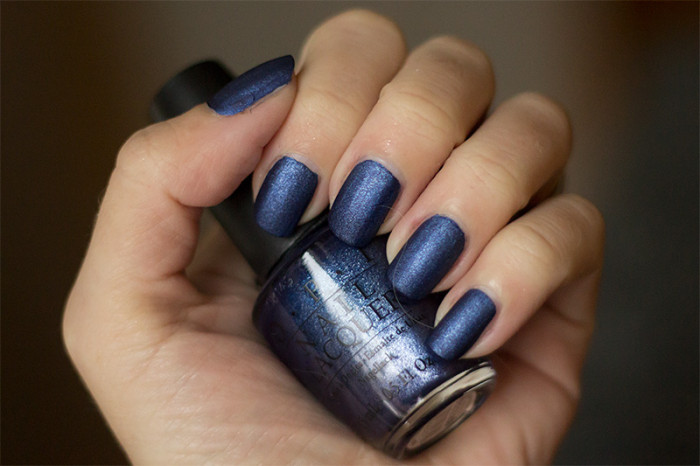 opi-russiannavy-suede-1