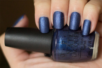 opi-russiannavy-suede-2