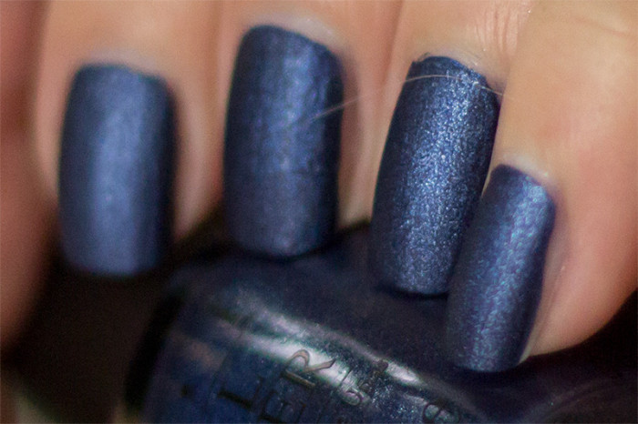 opi-russiannavy-suede-4